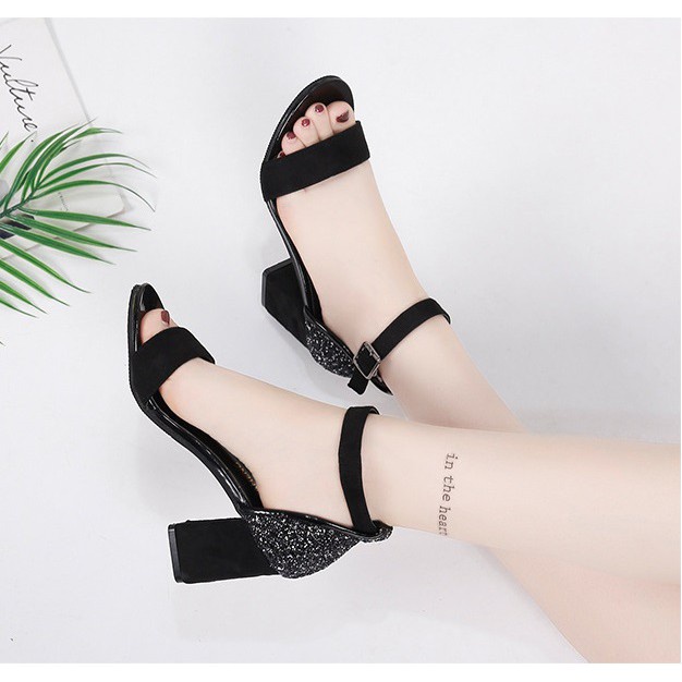 Giày nữ thể thao trắng