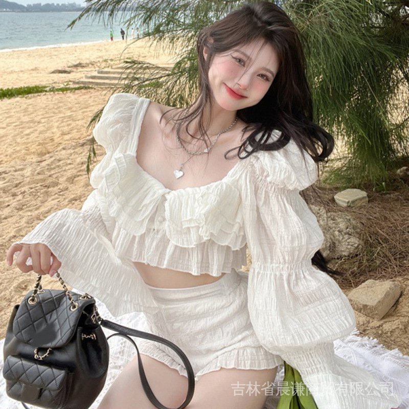 Influencer Bộ Đồ Đường Phố Hàn Quốc Áo Thun Xếp Ly Hoa Bud Eo Cao Dáng Rộng Kèm Quần Short Siêu Thần Tiên Mùa Hè Cho Nữ Ysl