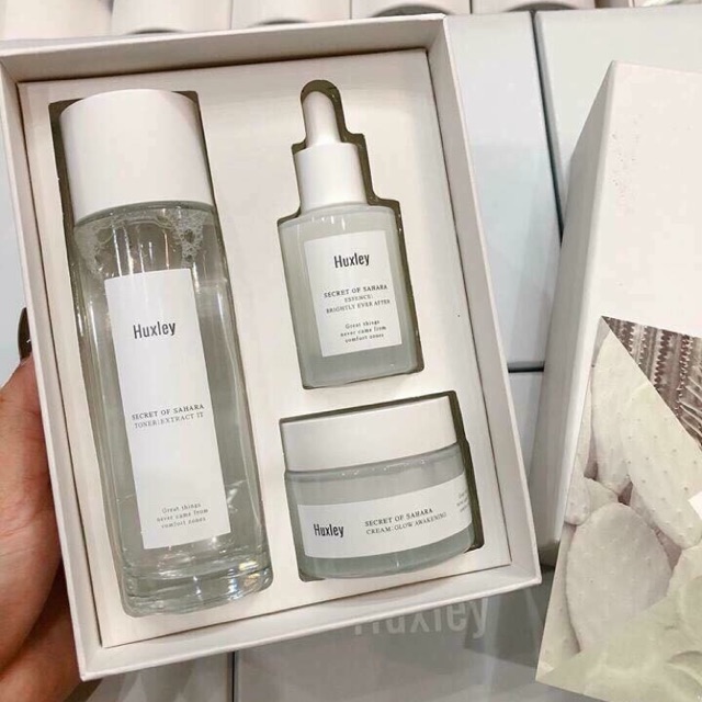 SET DƯỠNG TRẮNG DA HUXLEY
