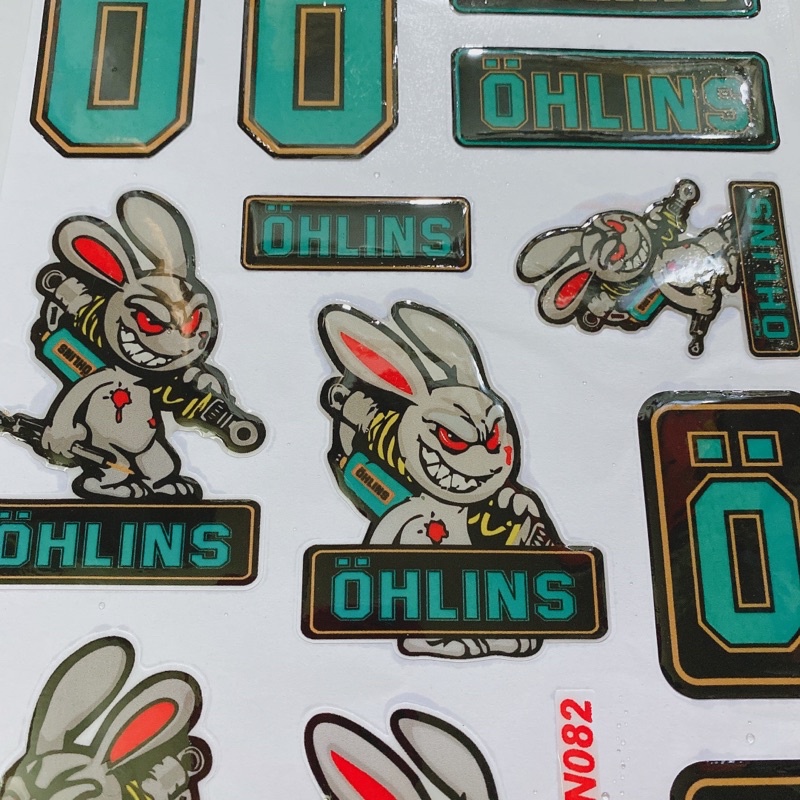 Decal tem nổi hình thỏ điên cầm phuộc cao cấp dán xe máy, ô tô, mũ bảo hiểm chống thấm nước, chống bay màu