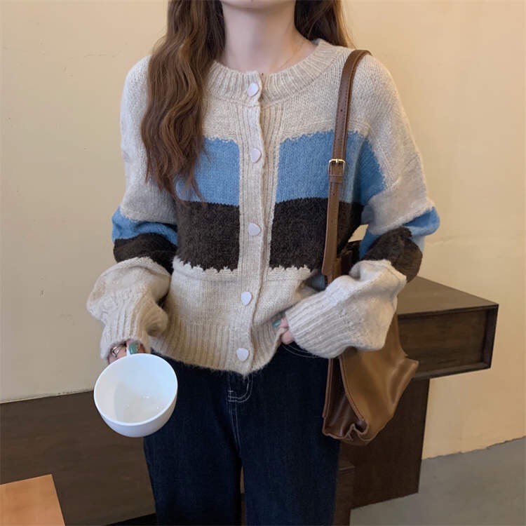 Áo Khoác Len Cardigan Nữ Đẹp Thu Đông Cao Cấp 3 Màu Cổ Tròn Khuy Đá, Len Nhung Cừu Dệt Kim Thủ Công phong cách Hàn Quốc | BigBuy360 - bigbuy360.vn