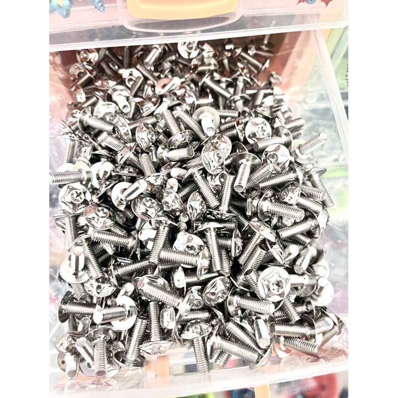 ốc salaza thái inox 304 8li25 5li15 nhiễn 6li15 5li15 6li20 5 cạnh và đầu thái