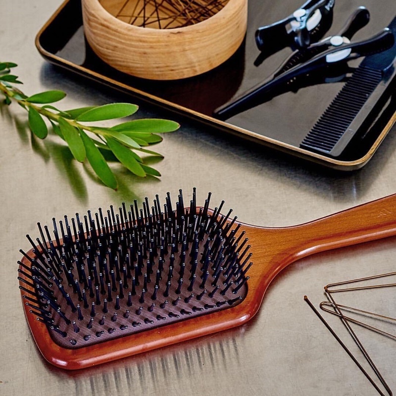 Lược gỡ rối Aveda paddle brush size to, nhỏ