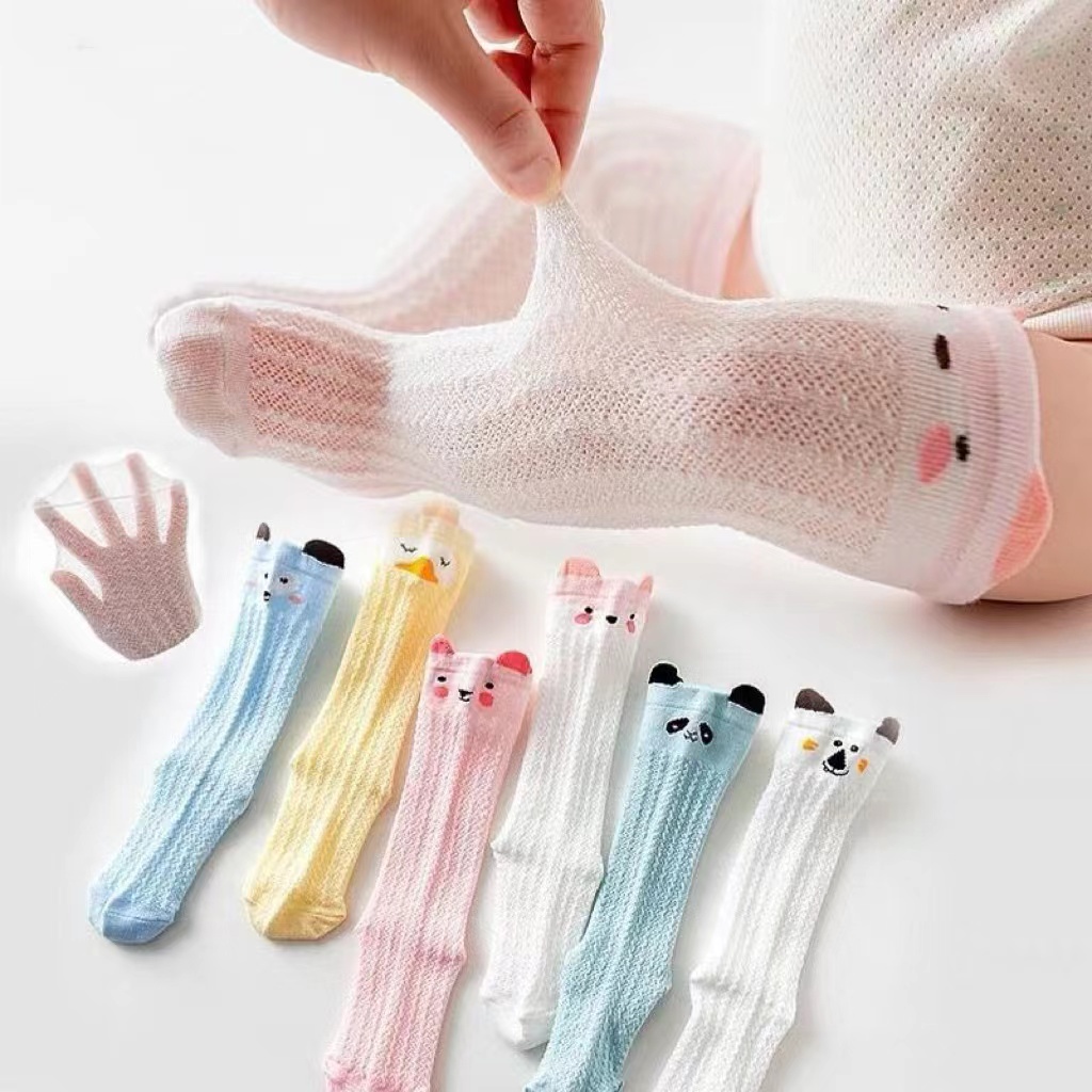 Đôi vớ cotton dài qua gối nhiều màu họa tiết hoạt hình dễ thương cho em bé