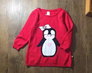 Váy len bé gái hình chim cánh cụt