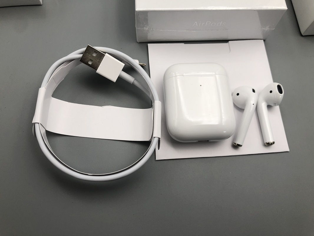 1562 C Air Pods Gen2 I600 1 : 1 Siri Smart Senor + Gps + Rename Box