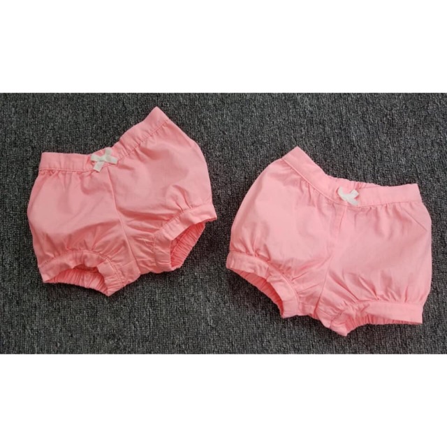 Quần short bé gái sz nhí Carter’s