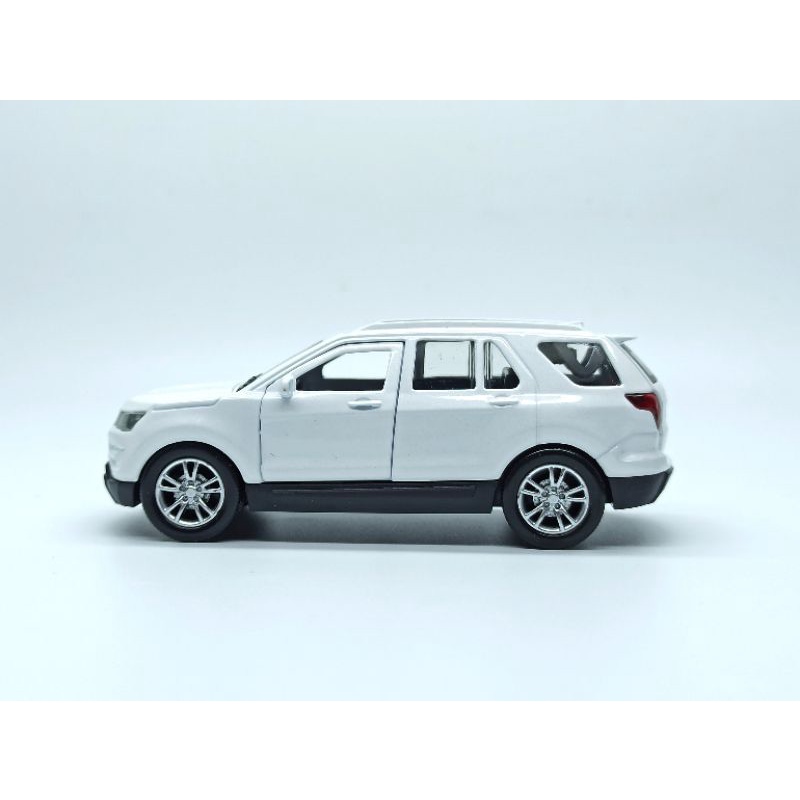 Mô hình Ford Explorer