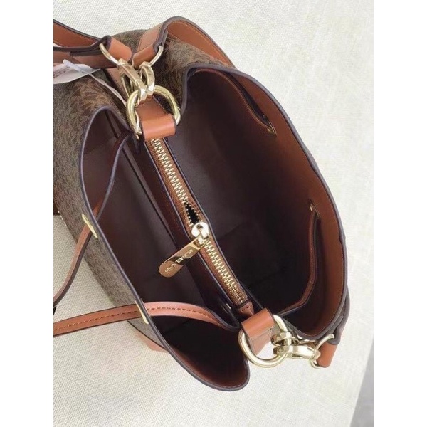 TNS-Túi bucket rút dây siêu hot M•K mercer-chất da bền đẹp-tone nâu kem chữ logo đặc trưng