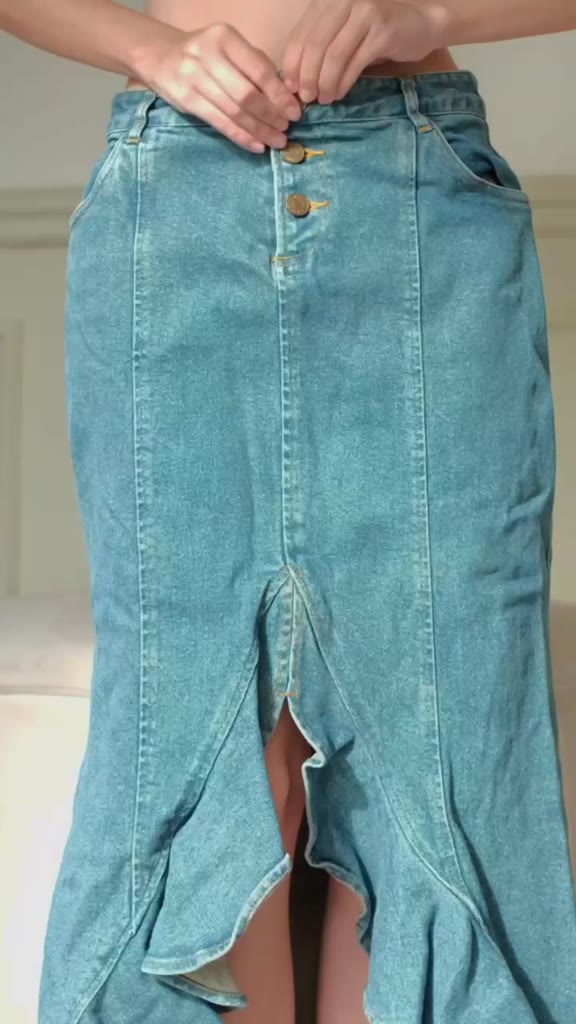 Áo croptop tay ngắn Vicolas chất thun gân cotton - VICO6 CHEST BORDER CROPTOP | BigBuy360 - bigbuy360.vn