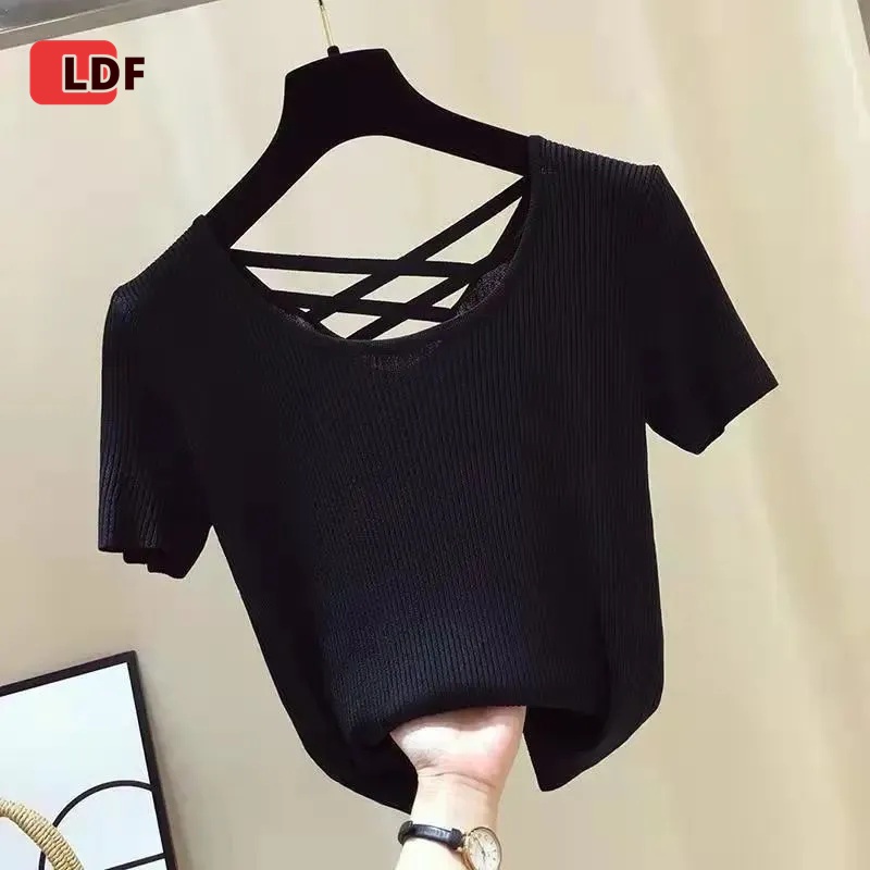 Áo Croptop Đan Len Dáng Rộng Hở Lưng Thời Trang Cho Nữ