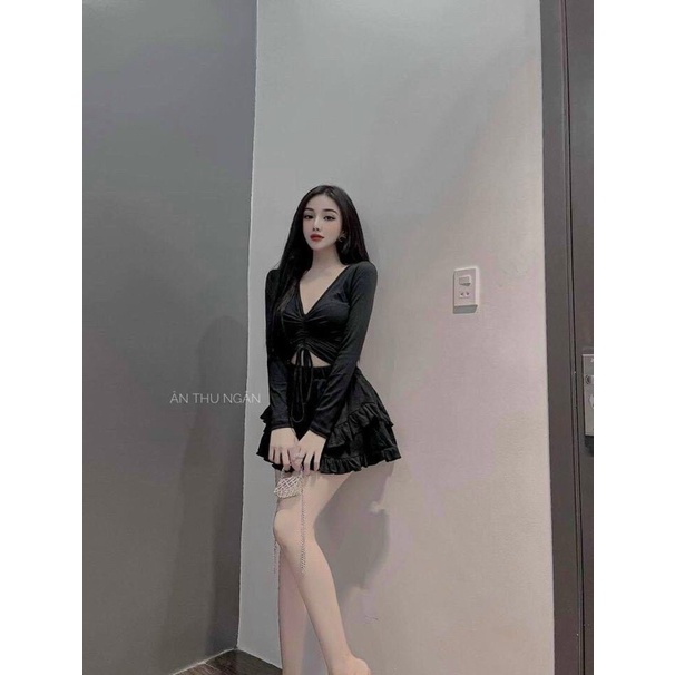 Set áo rút dây cổ v và chân váy bèo tầng siêu hot | BigBuy360 - bigbuy360.vn