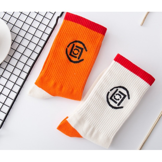 Vớ thể thao cao cổ Nam Nữ phong cách trẻ trung, năng động.
