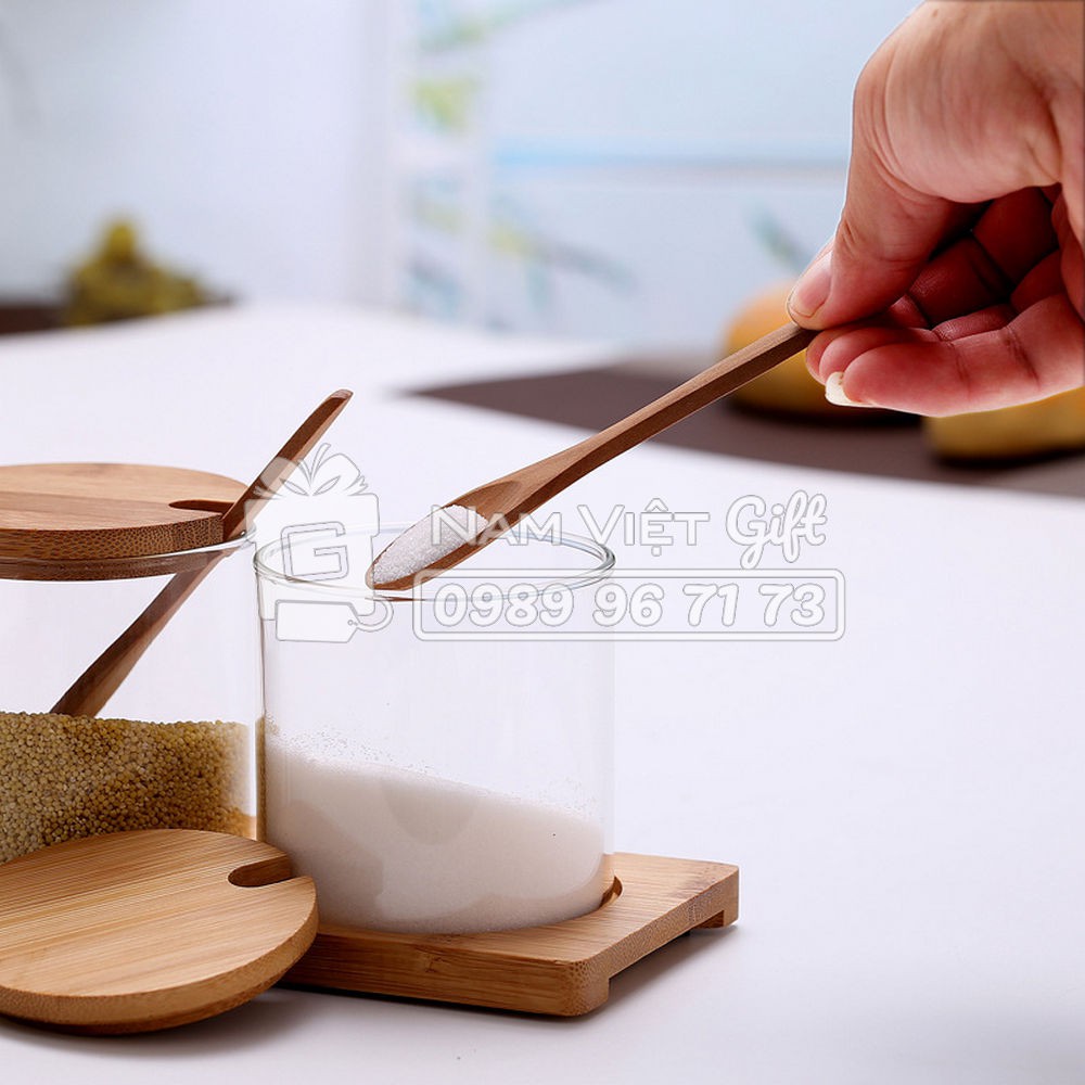 Lọ Gia Vị Thủy Tinh Nắp Gỗ Kèm Thìa Gỗ