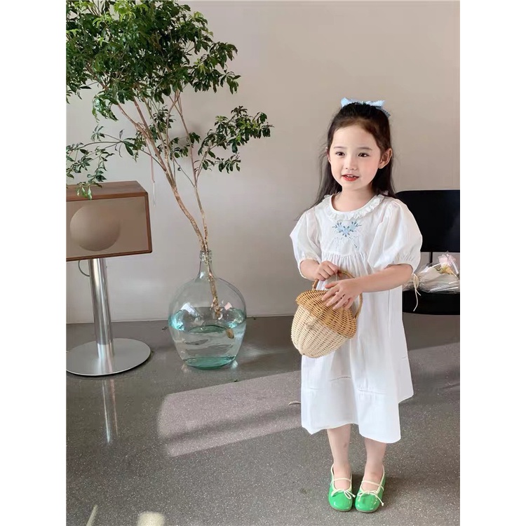 Váy trắng tiểu thư