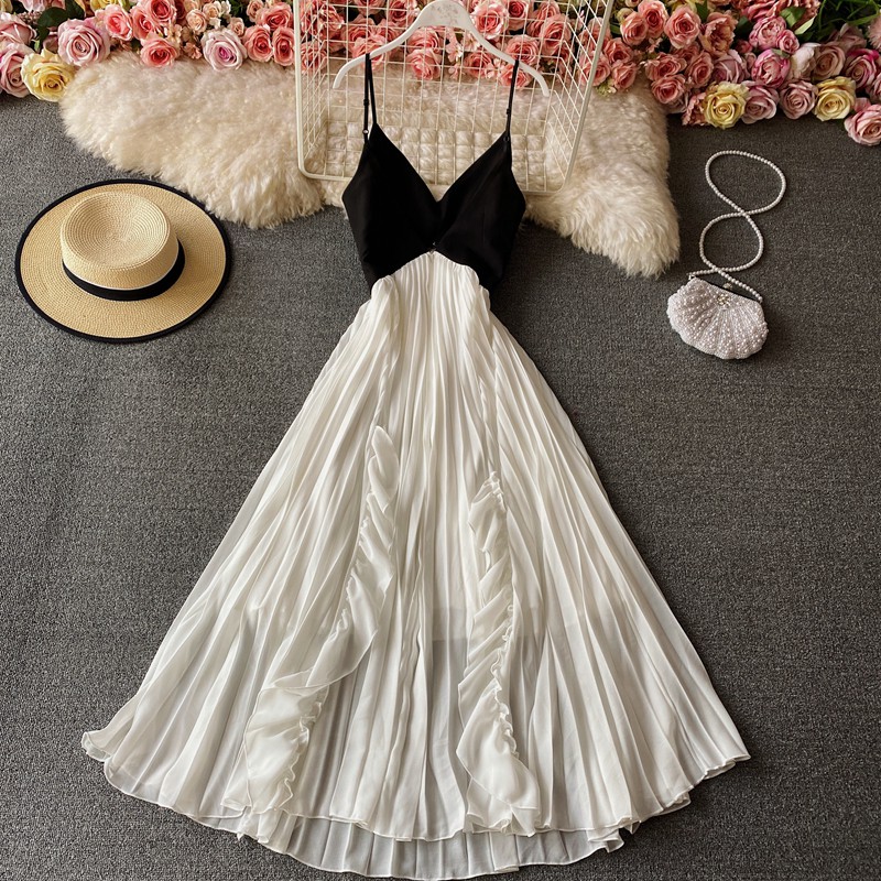 Váy hai dây phối voan trắng thiết kế
