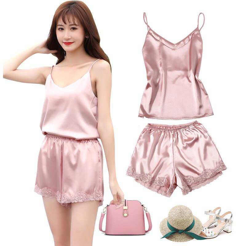 Đồ Ngủ 2 Dây Quần Cộc Ren Xẻ Mặc Nhà Lụa Satin Cao Cấp AMK.10017