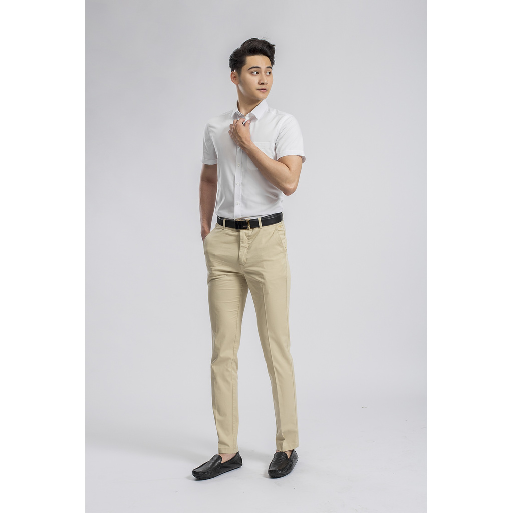 Áo Sơ Mi Nam Tay Ngắn Aristino ASS059S9 Màu Trắng Dệt Ô Trám Dáng Regular Fit Vải Sợi Tre