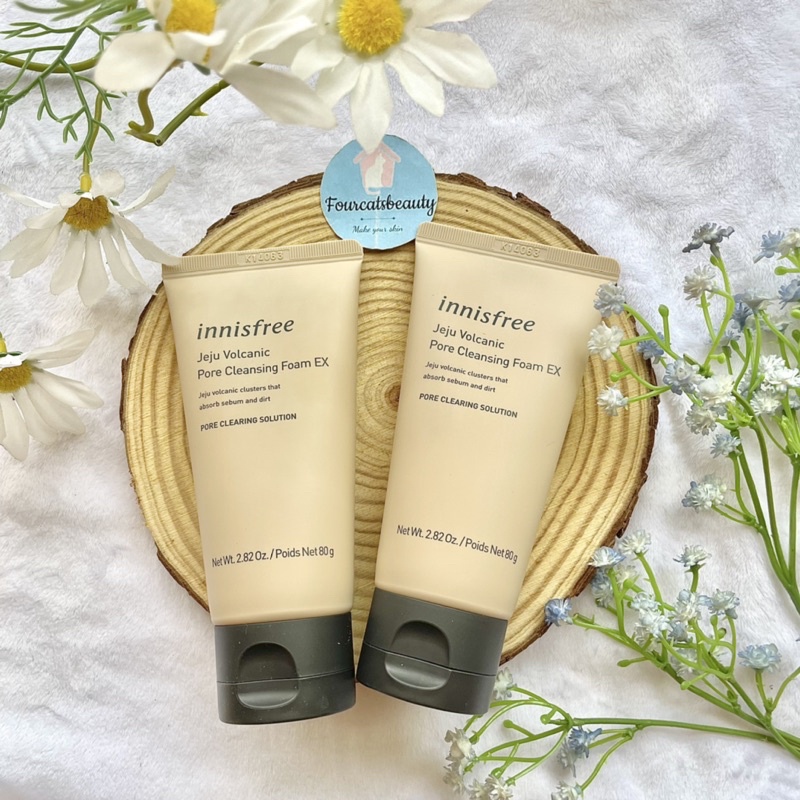 Sữa Rửa Mặt Tro Núi Lửa Innisfree Jeju Volcanic Pore Cleansing Foam 150ml
