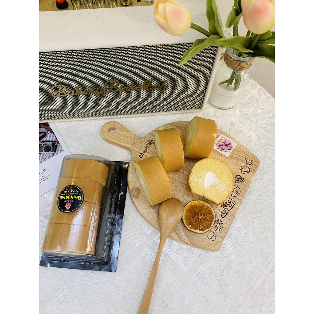 Bánh Bông Lan Cuộn Kem Mềm Mịn Giao Ngay Hà Nội