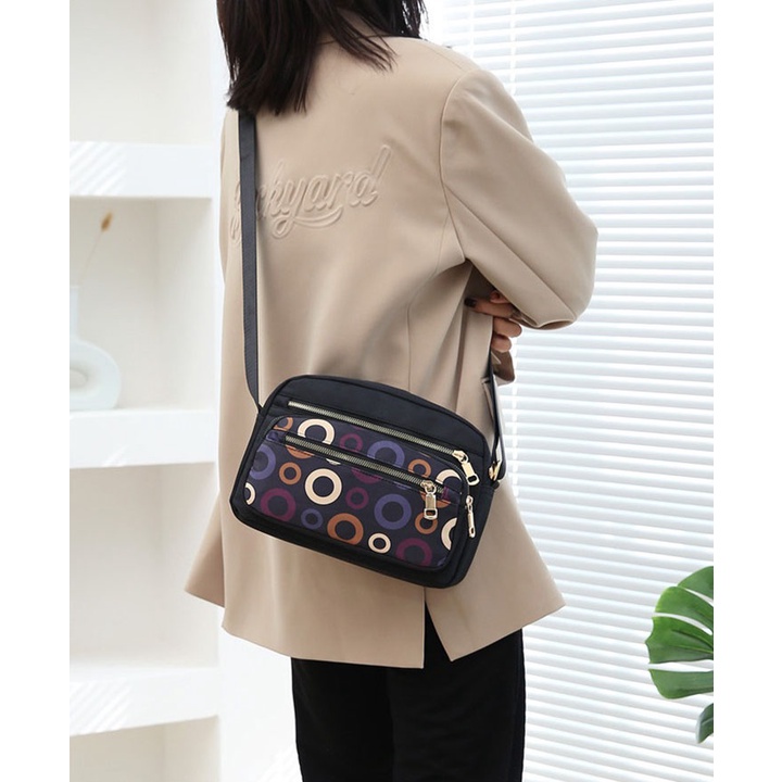 Túi xách, túi đeo chéo nữ vải dù oxford mềm mại, chống thấm nước cao cấp size 26cm TUI-100
