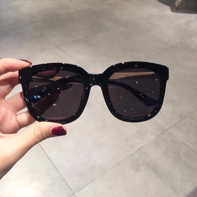 Kính Form tròn Nam Nữ Chất liệu hợp kim titan hàn quốc kiểu dáng hot trend