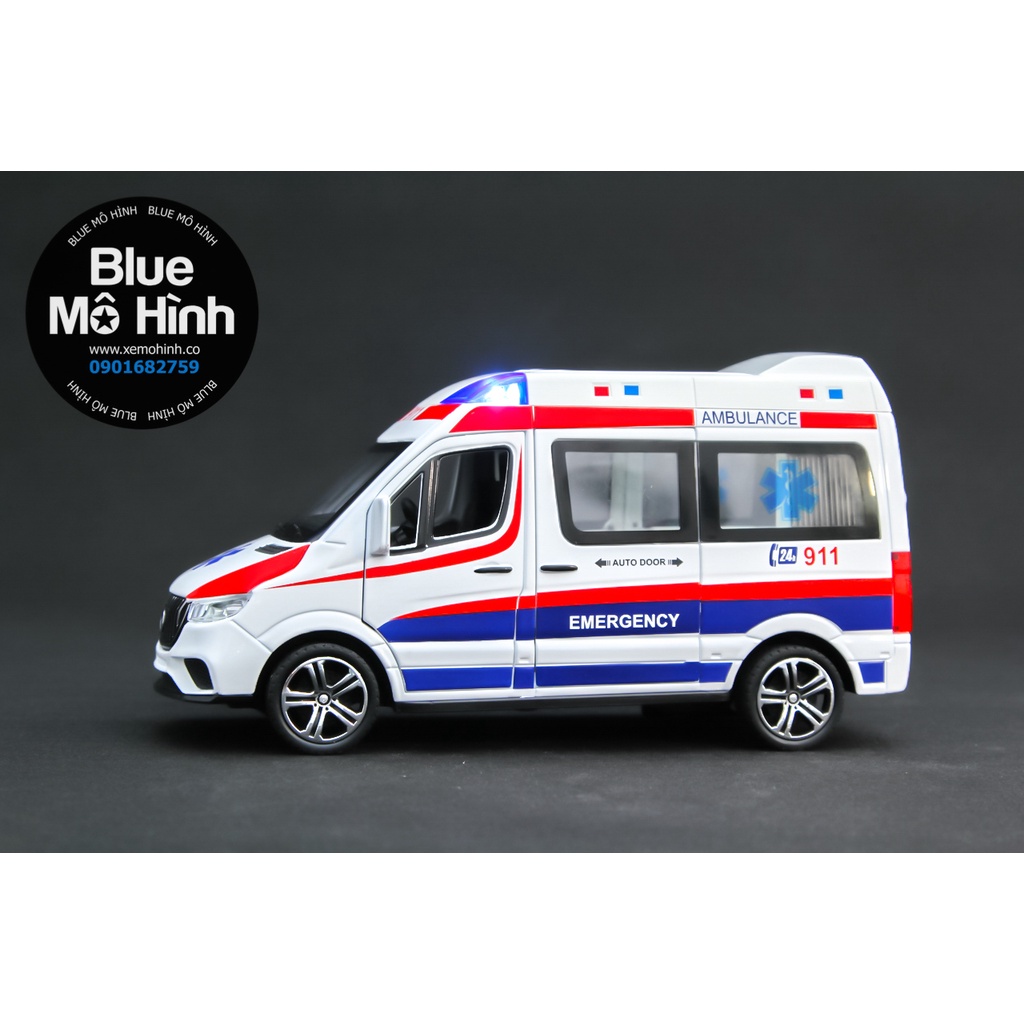 Xe mô hình xe cứu thương cấp cứu Ambulance 1:24