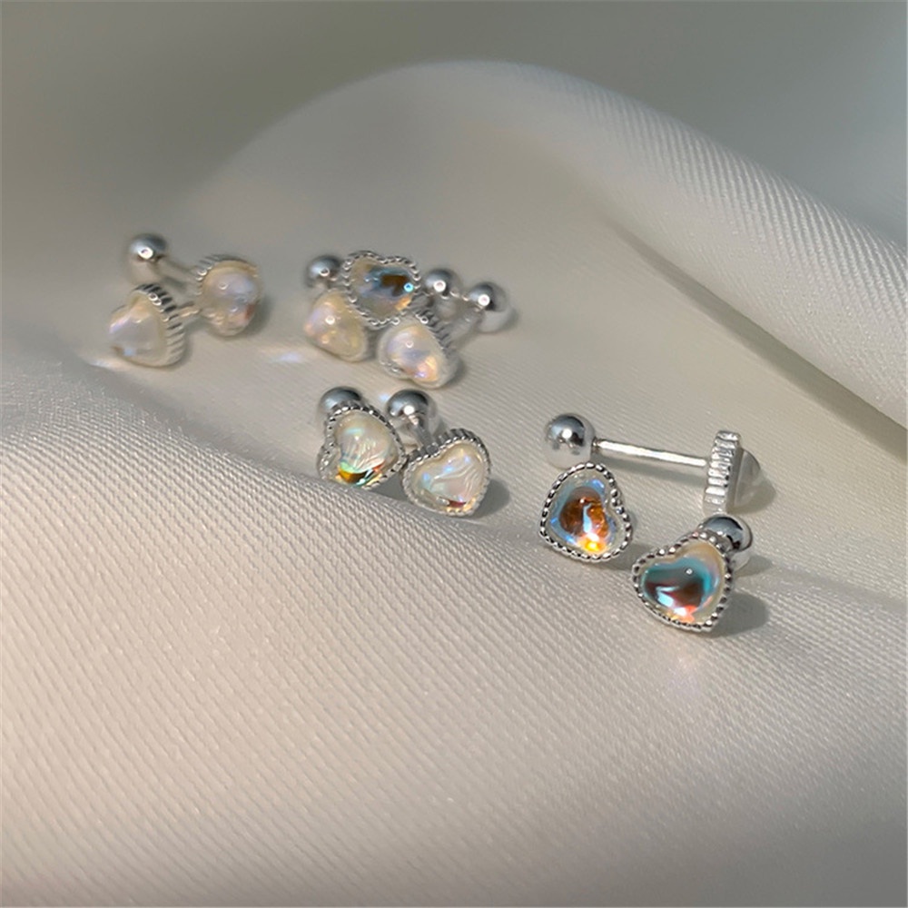 Khuyên Tai Mini Hình Trái Tim Nhiều Màu Sắc Ngọt Ngào Cho Nữ