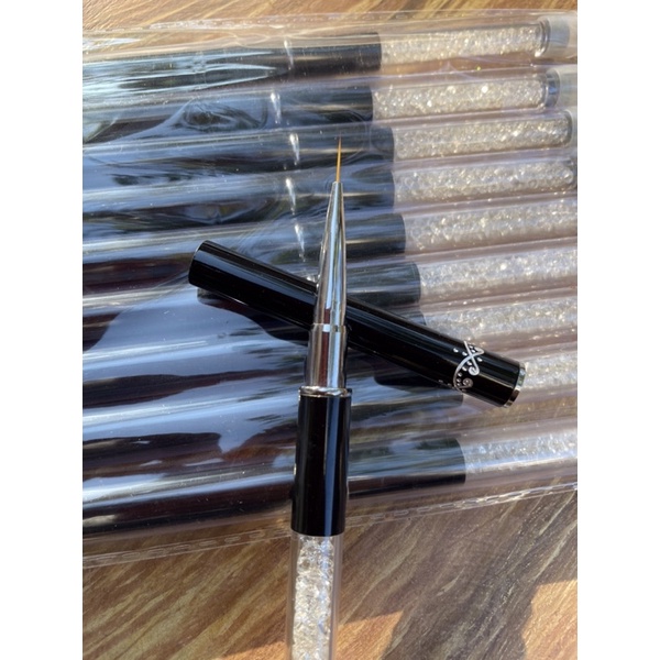 Cọ nét râu 9-11mm cán đá nét mảnh