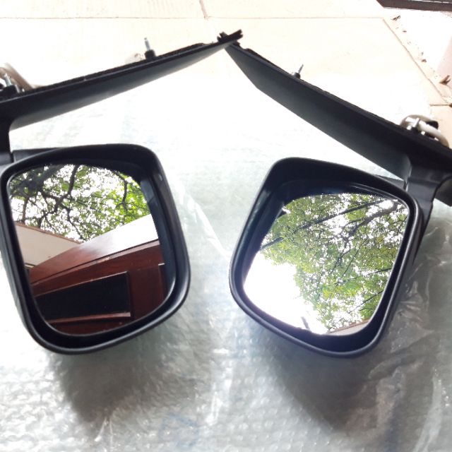 Gương chiếu hậu Innova 05-12  OEM
