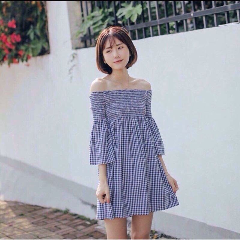 Đầm xoè trễ vai D981