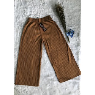 Quần dài ống rộng dập ly