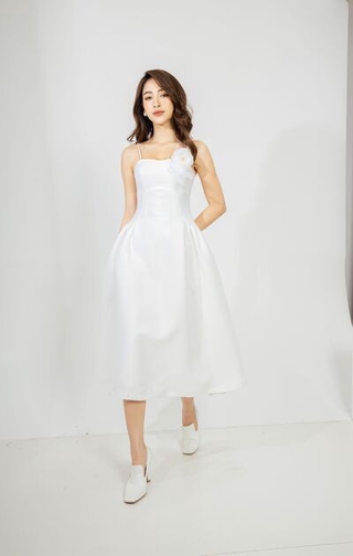 Váy cúp ngực xoè
