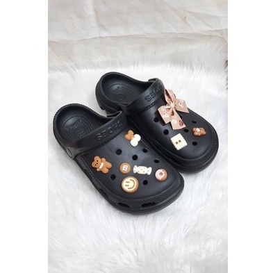 DÉP SỤC CROSS SIÊU NHẸ NỮ ĐẾ CAO 3CM TẶNG KÈM 9 STICKER