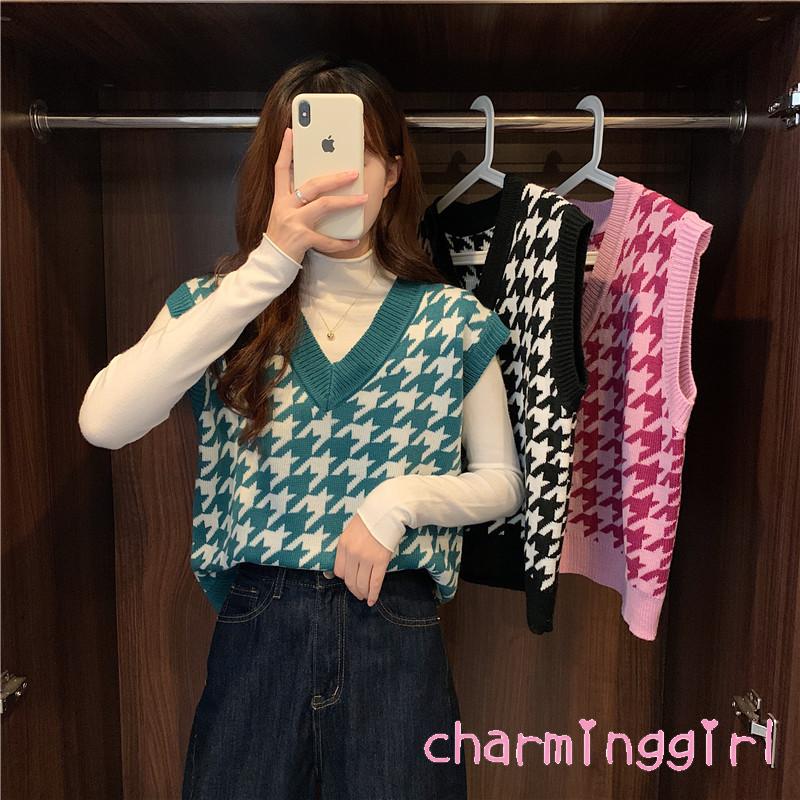 Áo Thun Sát Nách Cổ Chữ V Họa Tiết Hình Học Nhiều Màu