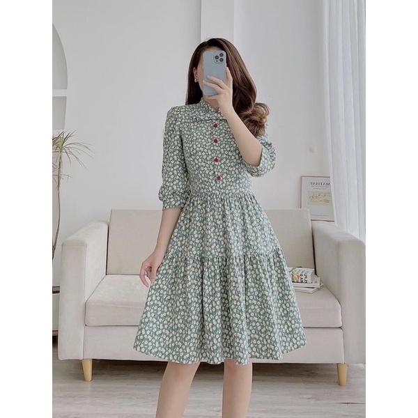 Đầm hoa nhí cổ tàu phối cúc hàng thiết kế