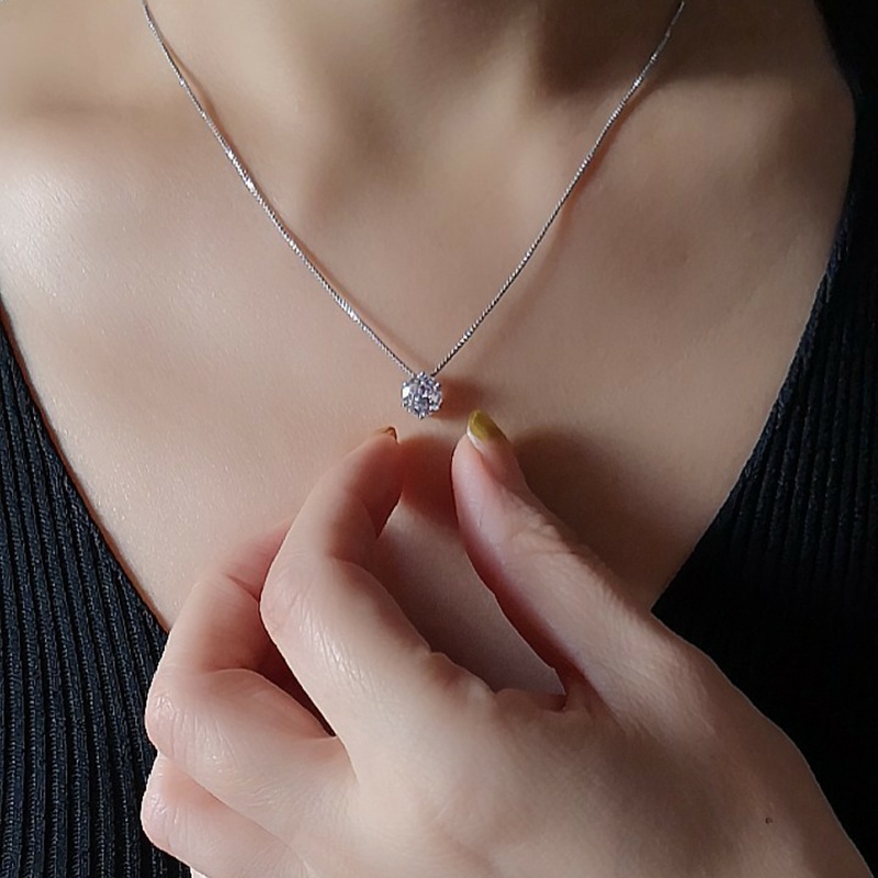 Vòng cổ mặt đá Zircon đơn giản HB