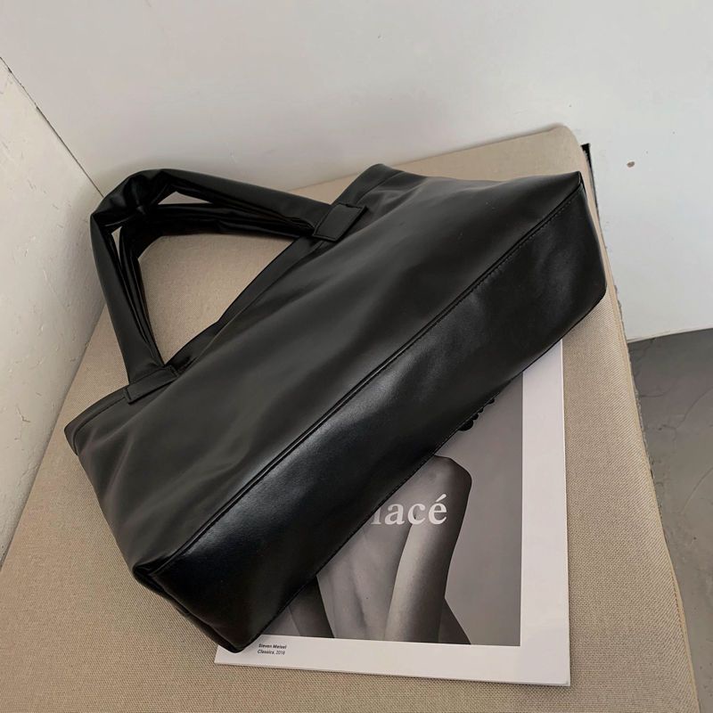Túi Tote Da PU Mềm Màu Đen / Trắng / Nâu Cỡ Lớn Phong Cách Vintage