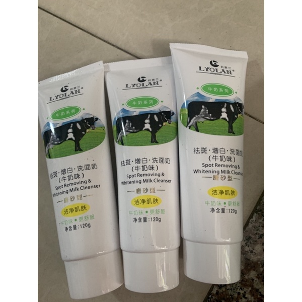 Sữa rửa mặt con bò