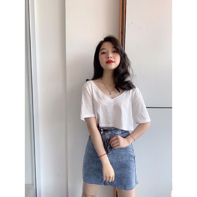 Áo croptop cổ tim tay ngắn