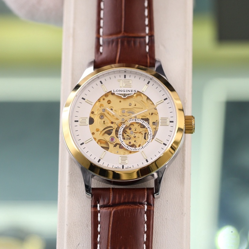 Đồng hồ nam Longines được trang bị mặt kính Sapphire chống lăn 82s5 dành cho nam, đường kính 40mm