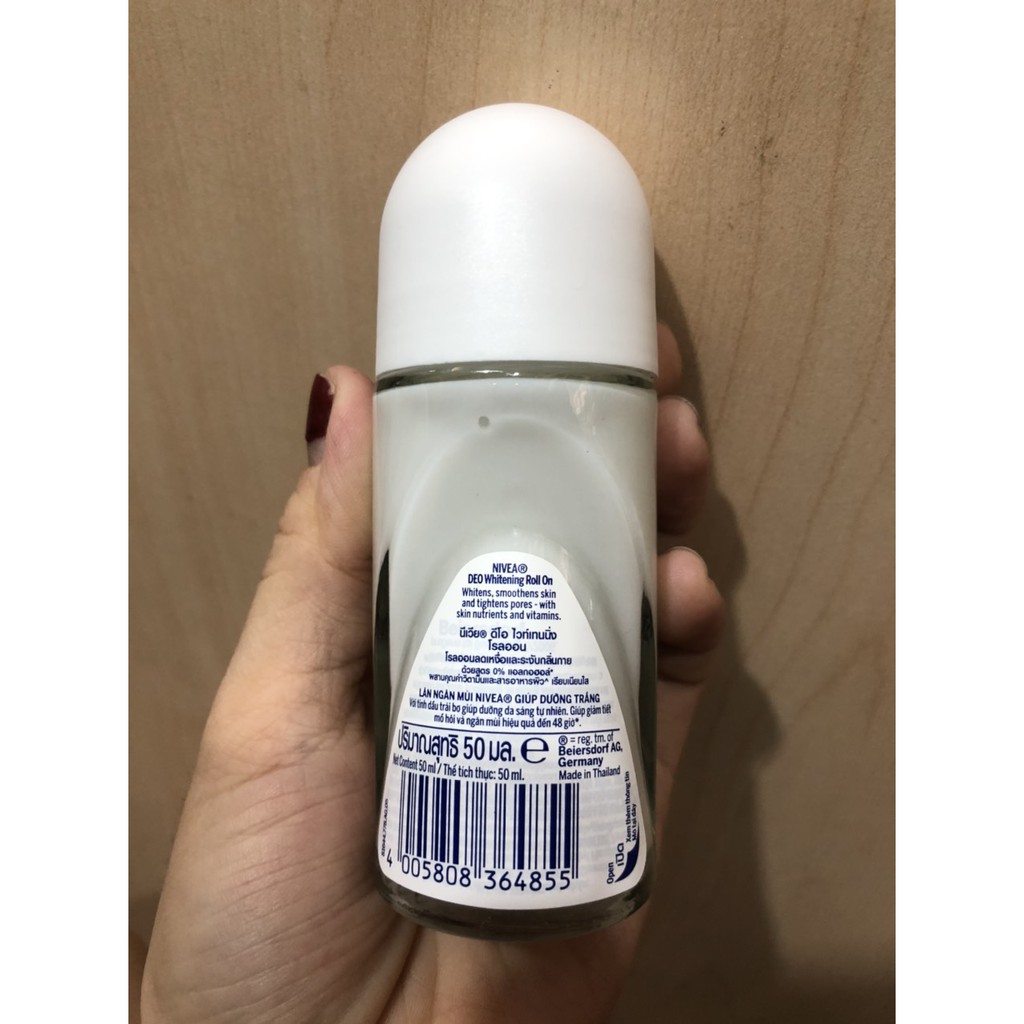 Lăn khử mùi Nivea Whitening chai 50ml