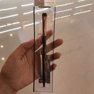 Cọ Tán Phấn Mắt Ngắn Vacosi Short Shader Brush E07