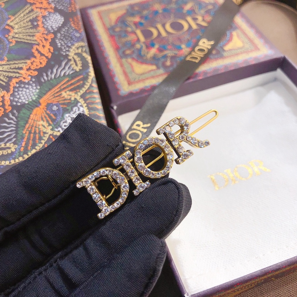 Kẹp tóc hình logo Dior bằng thép titan đính kim cương giả thời trang sang trọng cho nữ