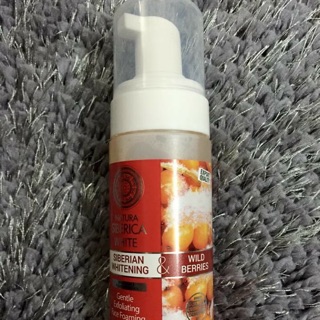 Sữa rửa mặt siberica trắng da màu đỏ