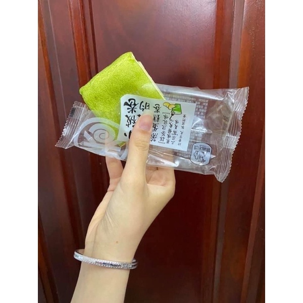 BÁNH MÌ CUỘN BÔNG LAN KEM MATCHA - PHÔMAI ĐÀI LOAN( 1 Bánh)