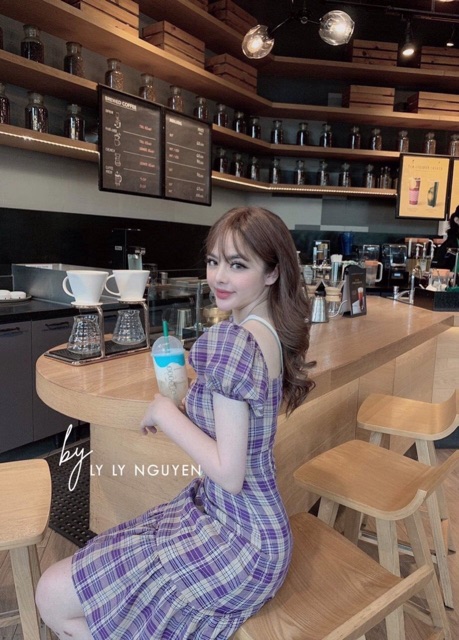 Váy tím đuôi cá cổ vuông | BigBuy360 - bigbuy360.vn