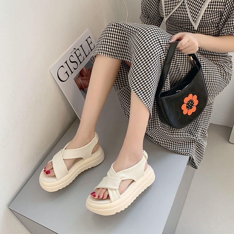 HÀNG MỚI VỀ_Sandal đế răng cưa gót chun hot