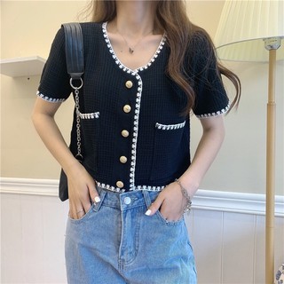 ÁO CROPTOP PHỐI VIỀN KẺ KHUY VÀNG