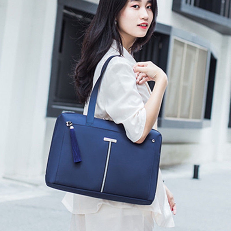 Công việc làm ăn mặc chỉnh tề... cặp hồ sơ Jean máy tính Phòng triển lãm... bưu kiện nữ. | BigBuy360 - bigbuy360.vn